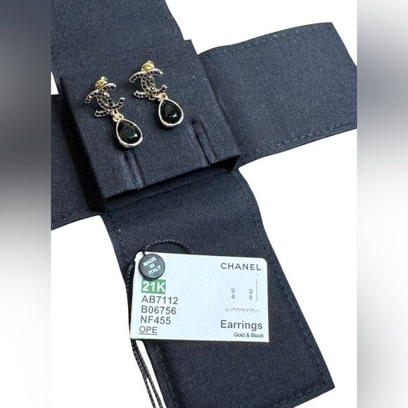 Chanel CC Teardrop Earrings - Picture 4 of 5